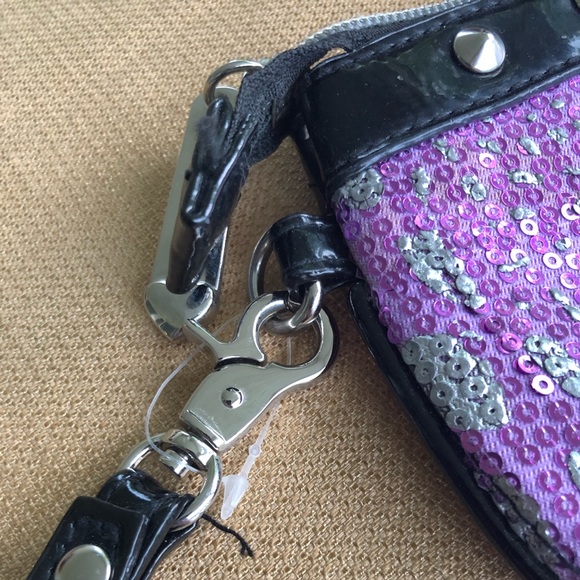 Betsy Johnson Sequin Leopard Clutch - Picture 2 of 4